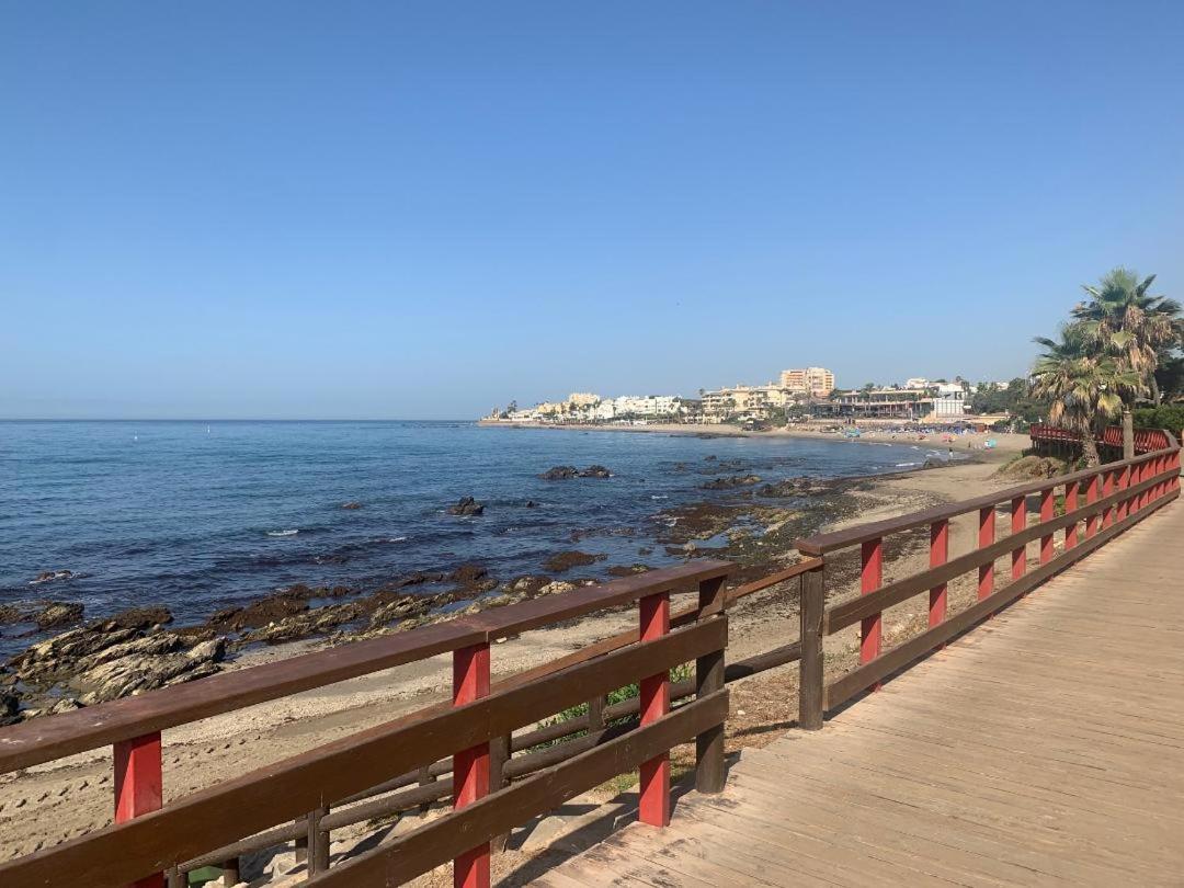 Lovely Beachfront Apartment In Calahonda Ситио-де-Калаонда Экстерьер фото